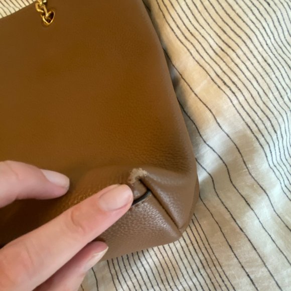 TORY BURCH Carson Leather Tote - Picture 12 of 14